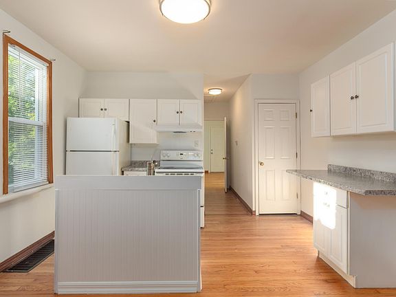 4th image of 6563 Fyler Ave
