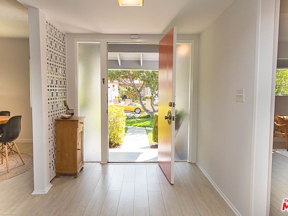 4th image of 1009 Adelante Ave