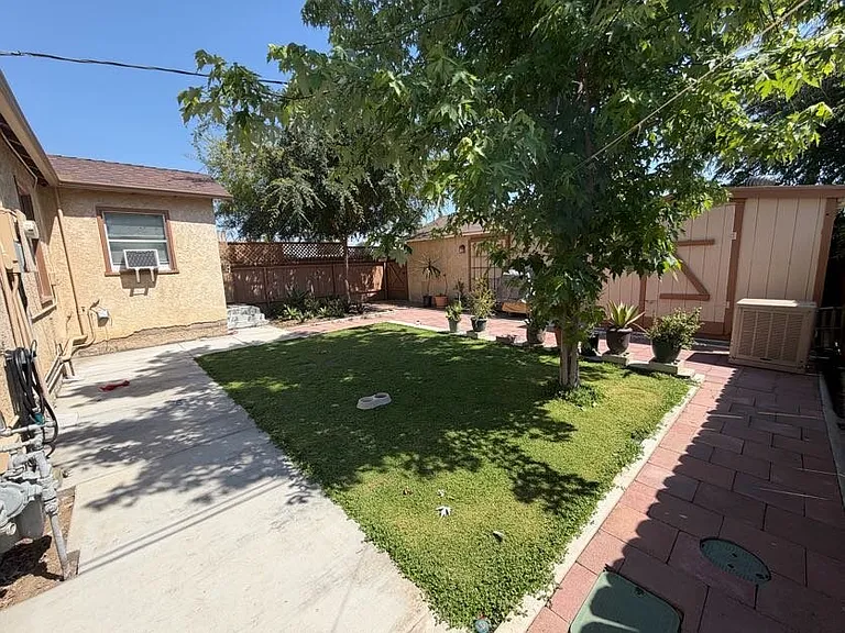 901 Castaic Ave — Photo 19
