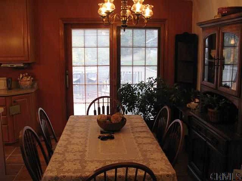 5th image of 16 BIRCH Lane