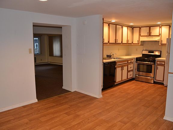 kitchen/living room/dining room