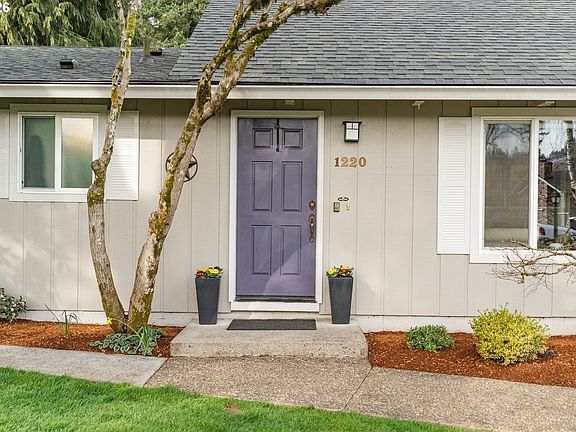 3rd image of 1220 Farrview Ct