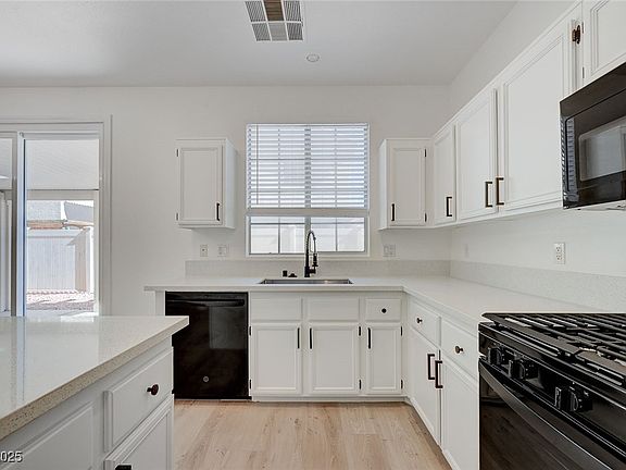 4th image of 5214 Rock Cabin Ct