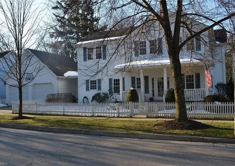 1st image of 129 Hall St