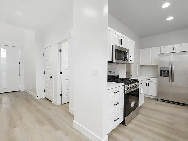 2862 W 500 N — Photo 9