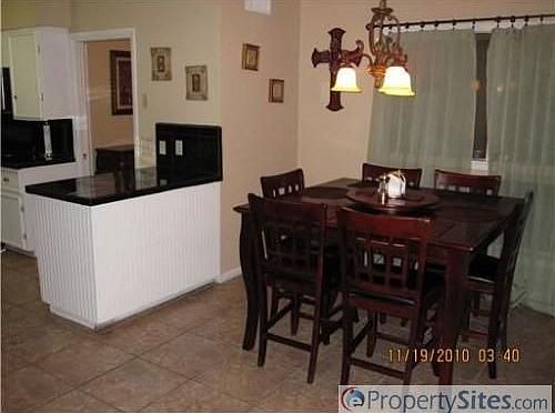 4th image of 454 Poenisch Dr