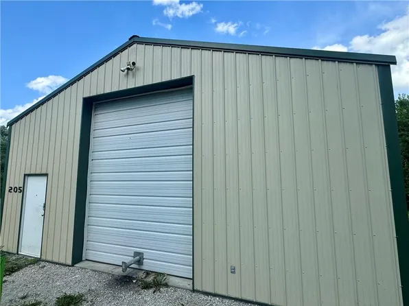 205 S Morrison St, Raymore, MO 64083