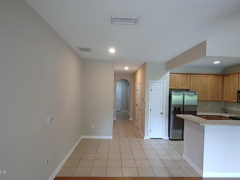 5976 Pavilion Dr — Photo 13