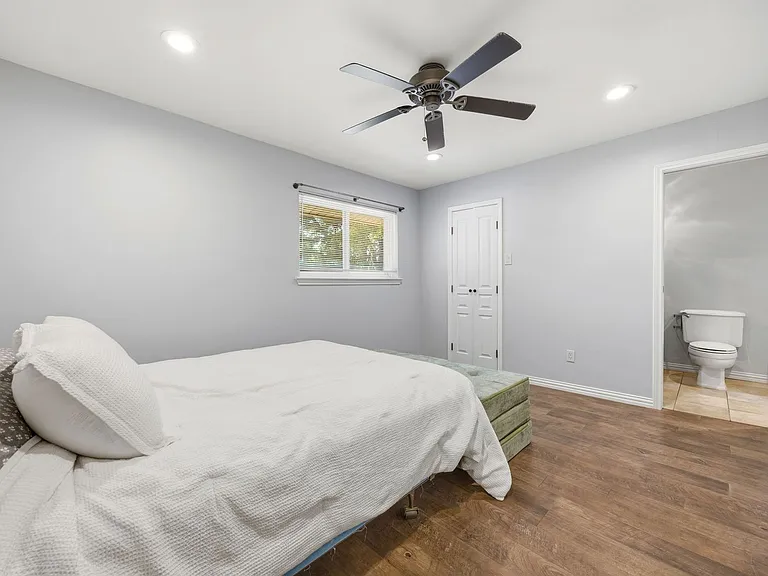 2955 Country Place Cir — Photo 16