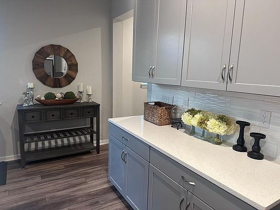 4th image of 2537 Arbor Wind Dr