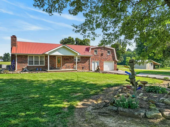 143 Fisk Rd, Livingston, TN 38570