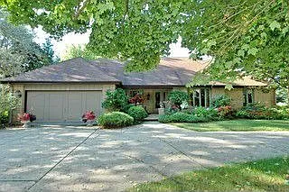 713 Deer Ln photo 1