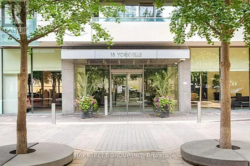 18 Yorkville Ave #2301 Photo 1