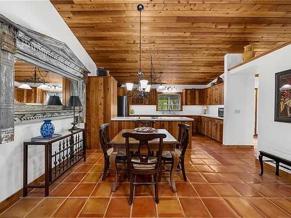 5th image of 4130 Faa Rd