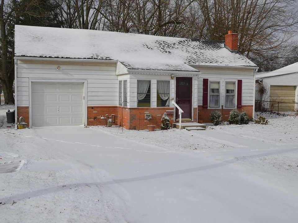 1st image of 145 Blaine Ave