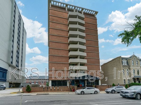 311 W Franklin St #4