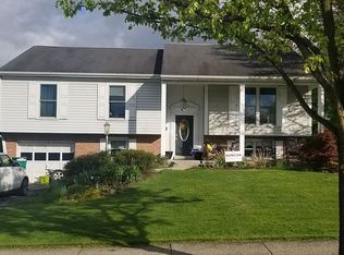 924 Greenlea Rd, Hershey, PA 17033