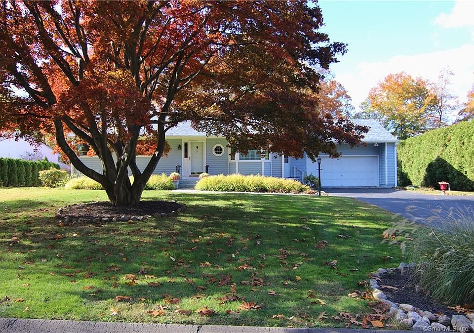 1st image of 71 Archer Ln