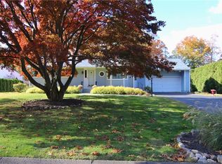 71 Archer Ln, Stamford, CT 06905