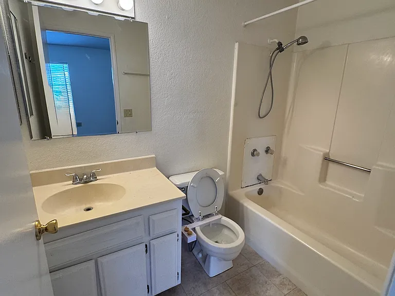 3826 Shasta St — Photo 14