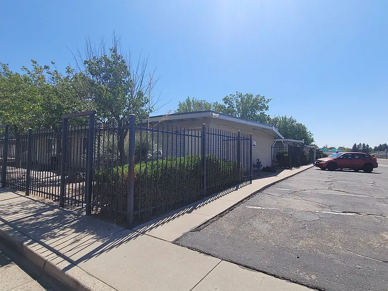 1100-1108 Arizona St SE — Photo 8