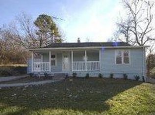 16233 E Courtney Atherton Rd, Sugar Creek, MO 64058