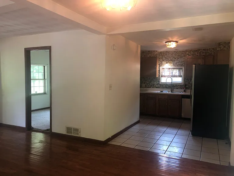 2514 Smith Creek Rd — Photo 1