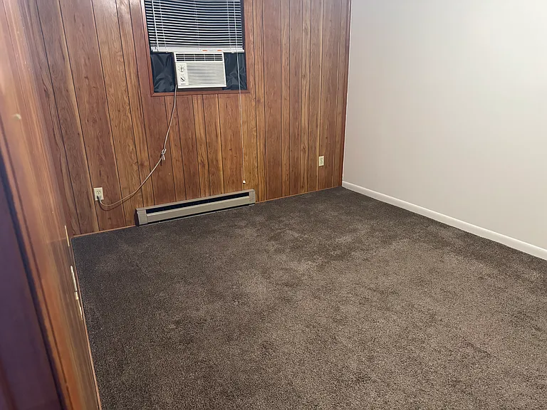 703 Lake Dr #D — Photo 8