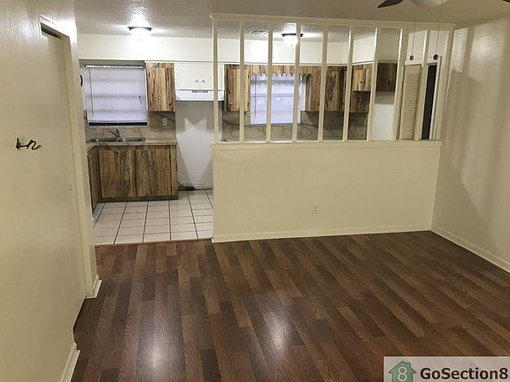3rd image of 3645 14th Ave S