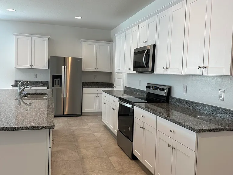 3121 W Shanley Ave — Photo 7