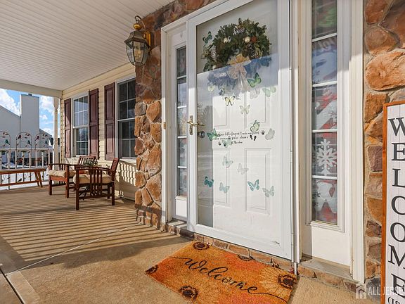 4th image of 5 Ridge Top Ter