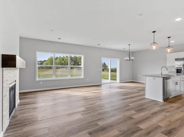 2442 Greenbriar Ln, Buffalo, MN 55313