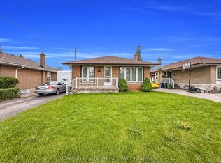 43 Lewiston Rd, Toronto, ON M1P 1X8