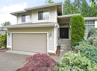 3715 Crystal Ridge Dr SE, Puyallup, WA 98372