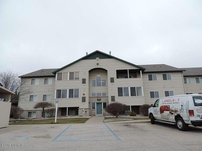 1st image of 5813 Crosswinds Dr Unit 34