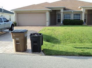 616 SE 13th Ter, Cape Coral, FL 33990