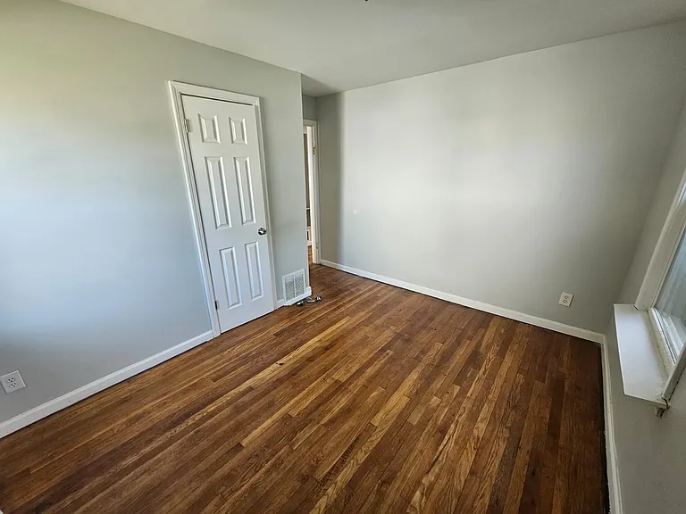 20630 Morris Ave — Photo 12