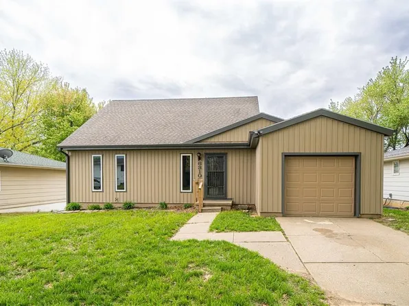 6310 S 24th St, Saint Joseph, MO 64504