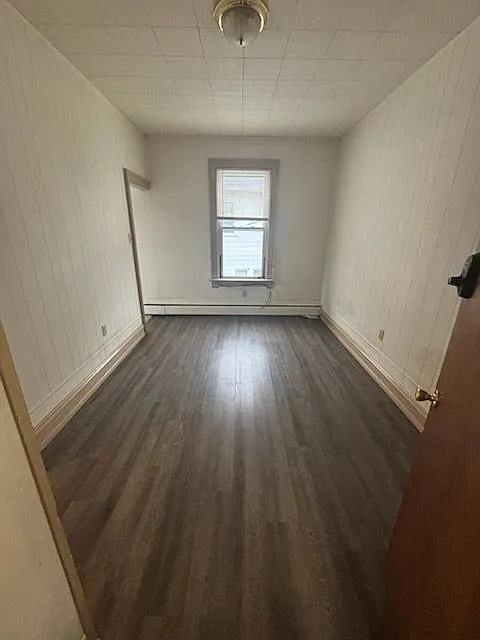 For Rent: $1050