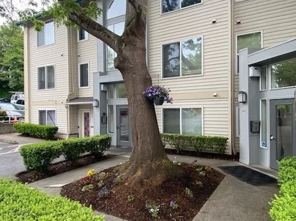 English Gardens Apartments, 515 S 152nd St #F45ca2126, Seattle, WA 98148