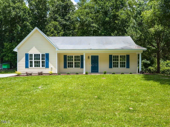 381 Gray Ghost St, Benson, NC 27504