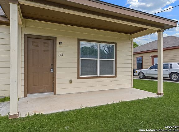 4th image of 161 S Krueger Ave