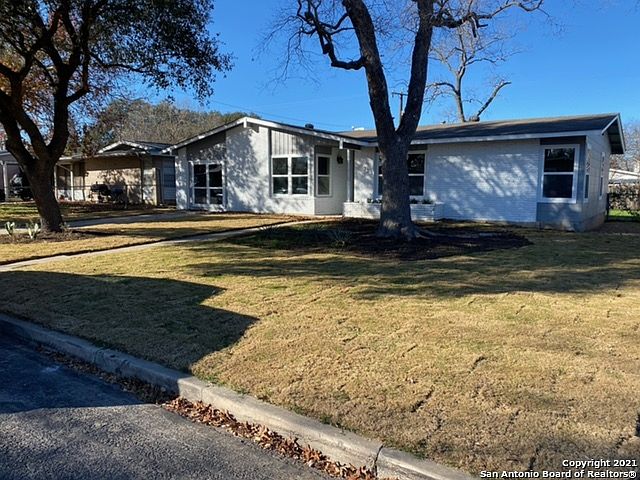1st image of 723 Karen Ln