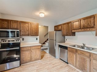 2355 Mailand Ct, Maplewood, MN 55119