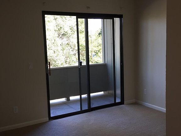 3rd image of 720 Petaluma Blvd S APT 23