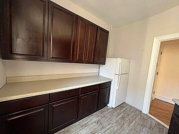4th image of 115-91 Myrtle Ave #4T