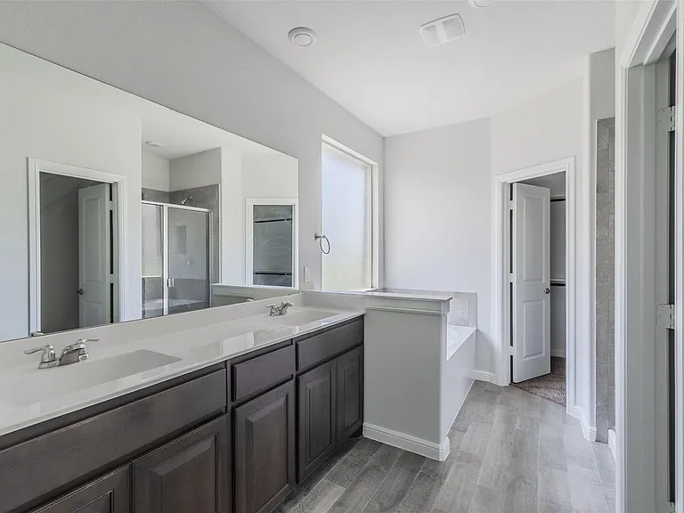 1343 Fox Hollow Rd — Photo 19