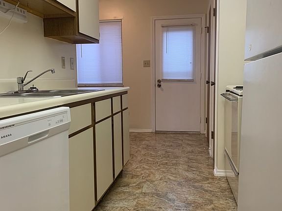 5th image of 3504 Spanish Villa Dr #1
