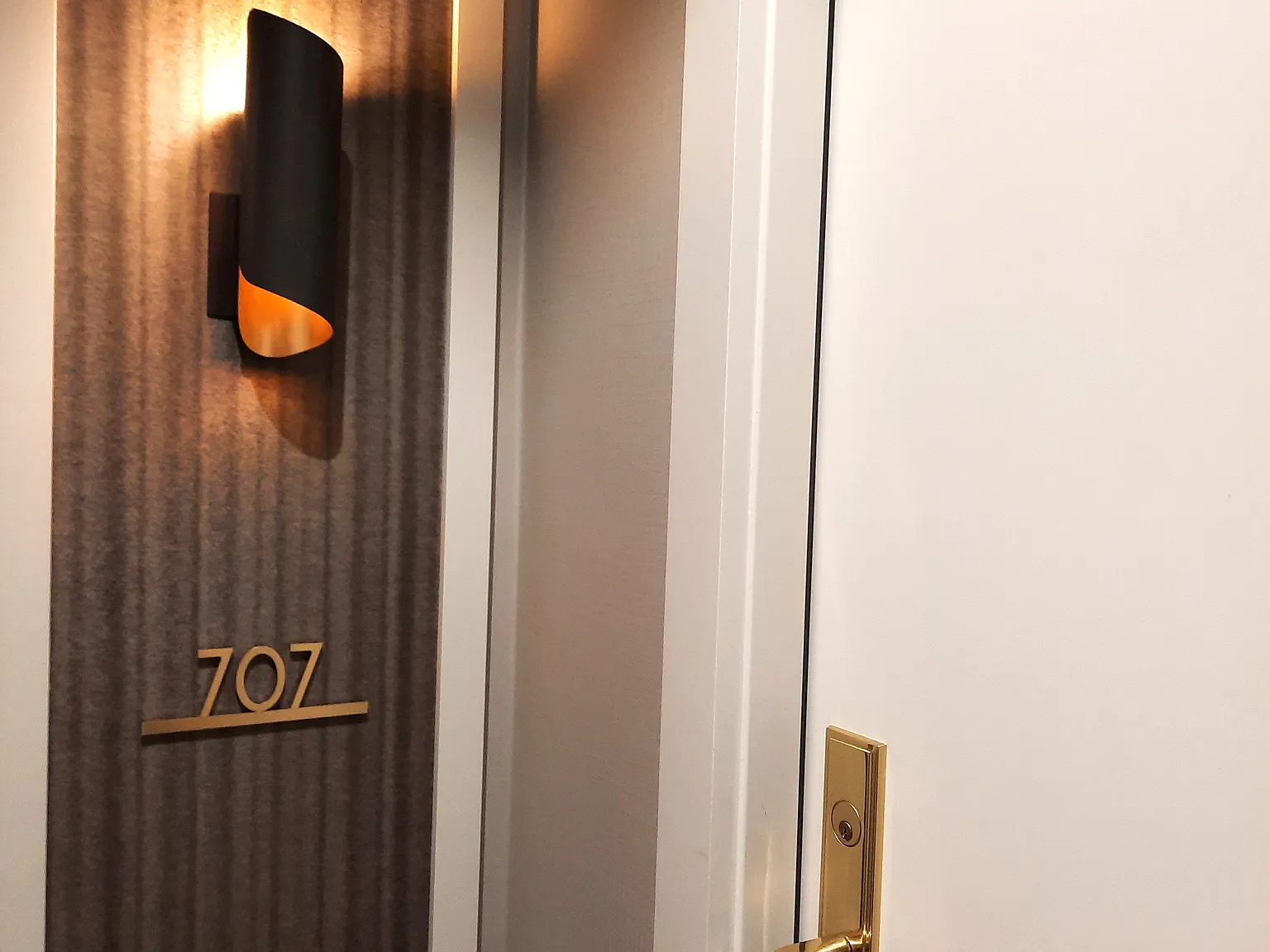 2 bed, $2,700 — Photo 2