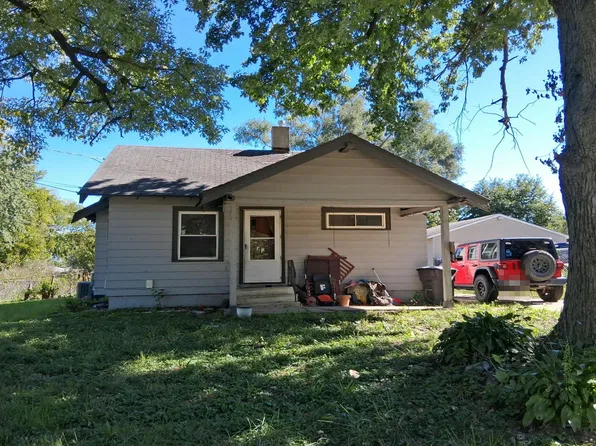 2535 E 16th St S, Des Moines, IA 50316